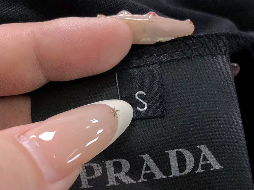 Prada 128 P⭐A⭐A T-SHIRT 3203051421 (Im 170Cm 60Kg I Wear Size S In The Phot) - Image 18