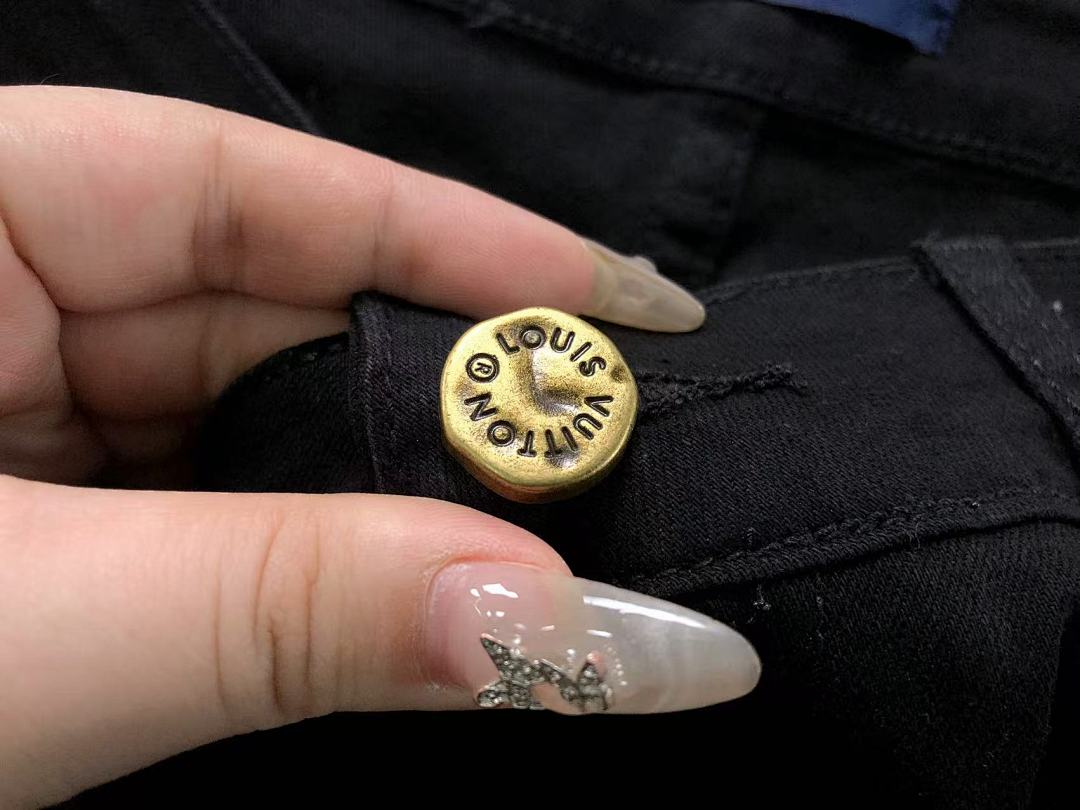 Louis Vuitton 195 L⭐ - Image 23