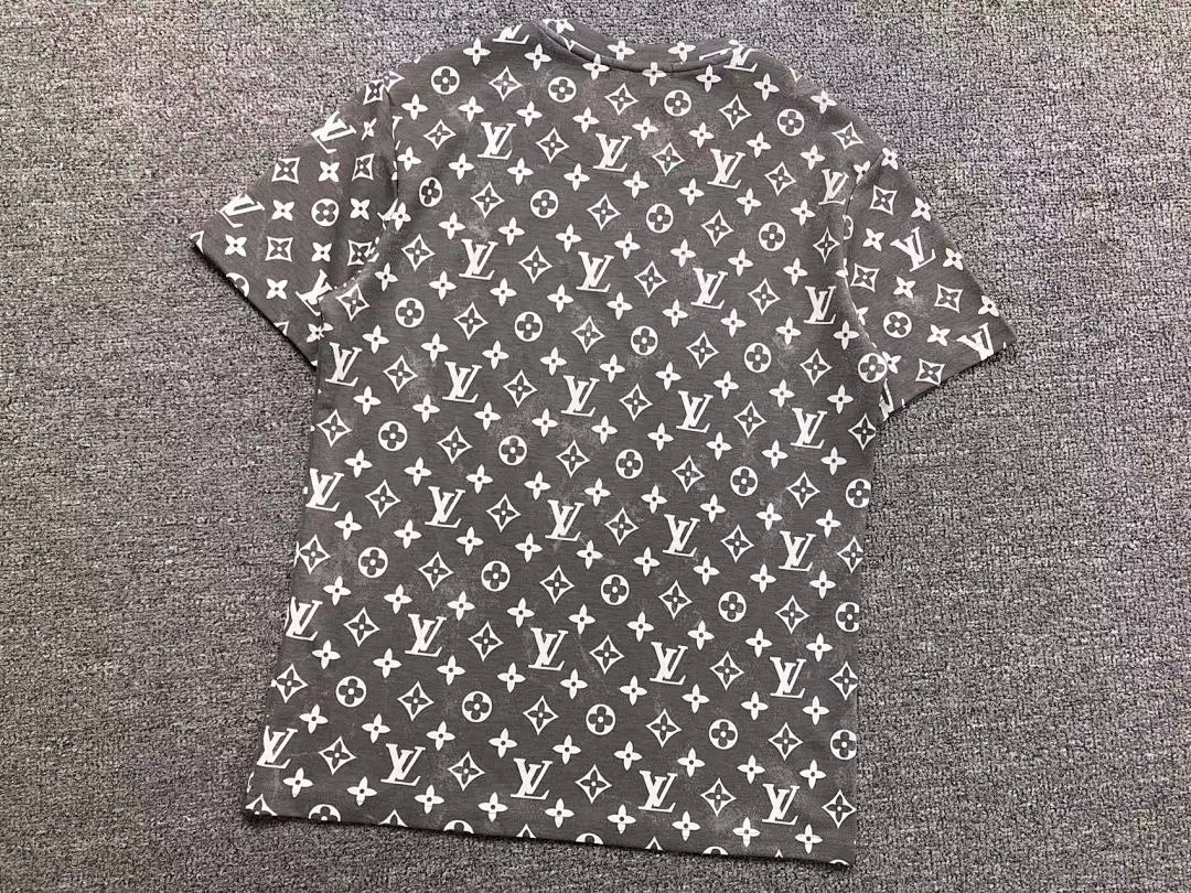 Louis Vuitton 138 L⭐ SHORTS T-SHIRT - Image 14