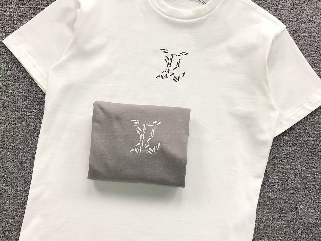 Louis Vuitton 108 L⭐ T-SHIRT 41061313126 (Im 170Cm 60Kg I Wear Size XS In The Phot) - Image 17