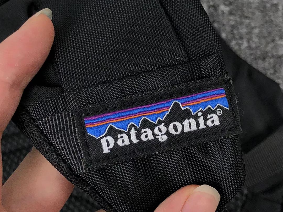 On Running 85 PATAGONIA BAG (Long 19CM* Wide 9CM* High 32CM) - Image 18