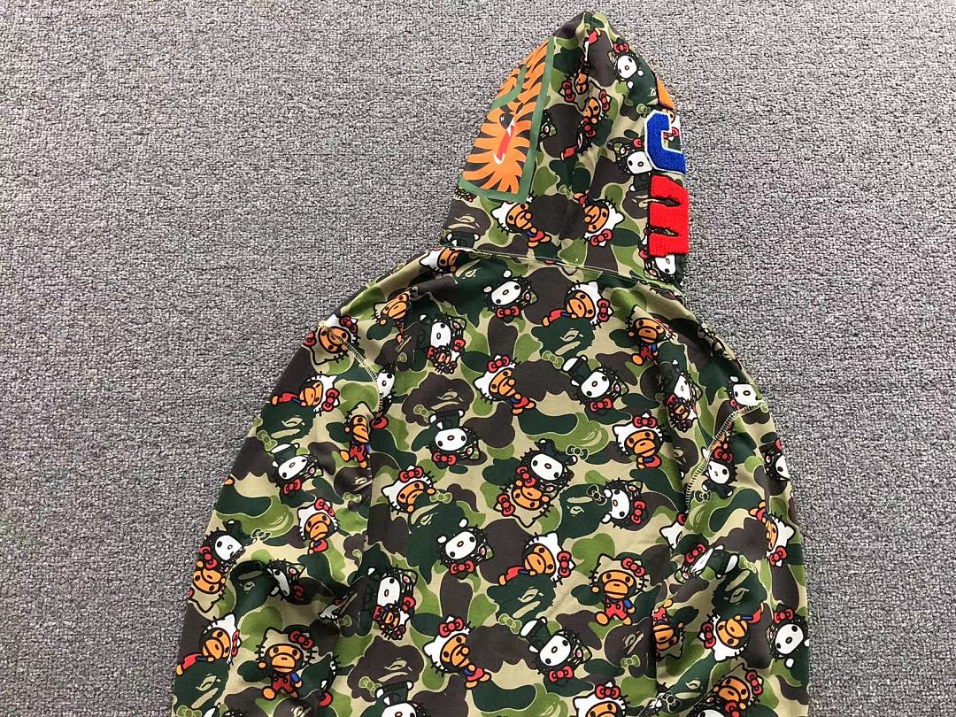 Bape 145 BAPE HOODIE 52070717158 (Im 170Cm 60Kg I Wear Size XL In The Phot) - Image 12