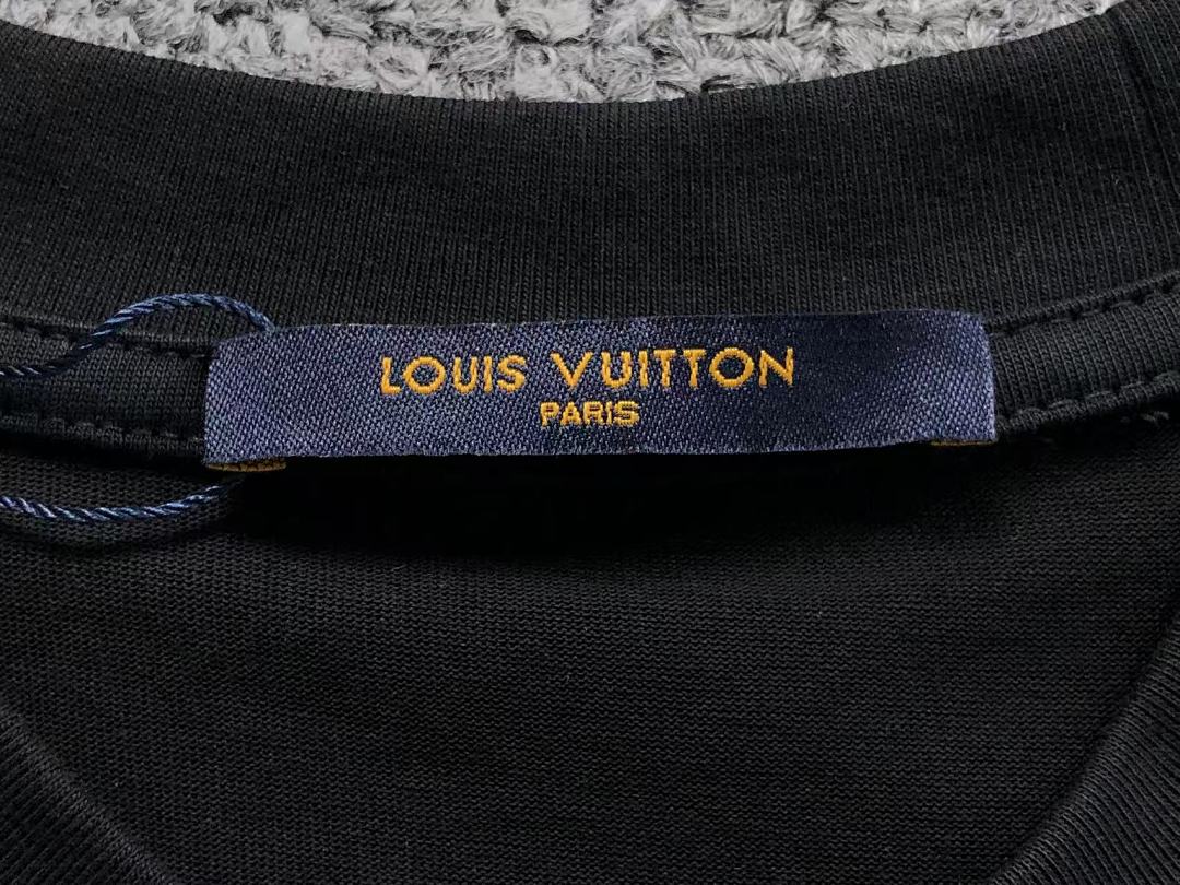 Louis Vuitton 115 L⭐ T-SHIRT 520120420 (Im 170Cm 60Kg I Wear Size M In The Phot) - Image 21