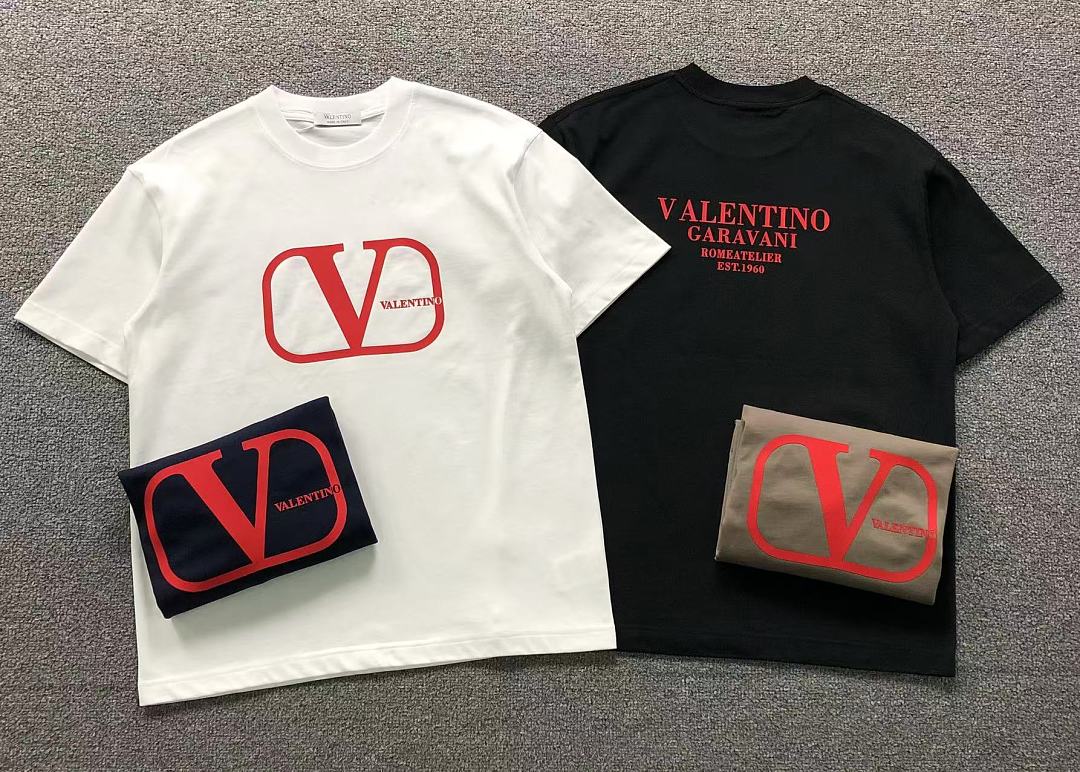 Valentino 118 VALENTINO T-SHIRT 5251220147 (Im 170Cm 60Kg I Wear Size M In The Phot) - Image 5