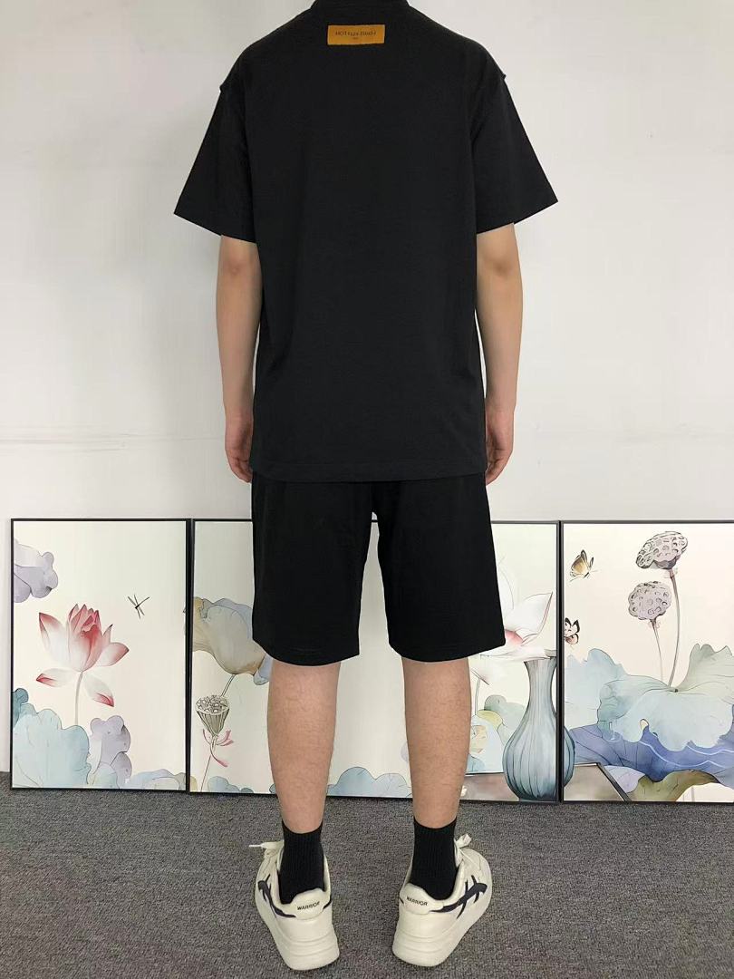 Louis Vuitton 95 L⭐ T-SHIRT 505175581 (Im 170Cm 60Kg I Wear Size M In The Phot) - Image 4