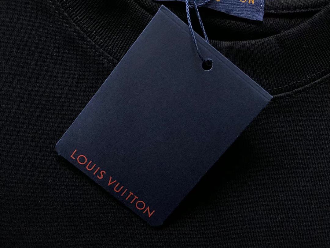 Louis Vuitton 118 L⭐ T-SHIRT 12483160 (Im 170Cm 60Kg I Wear Size S In The Phot) - Image 17