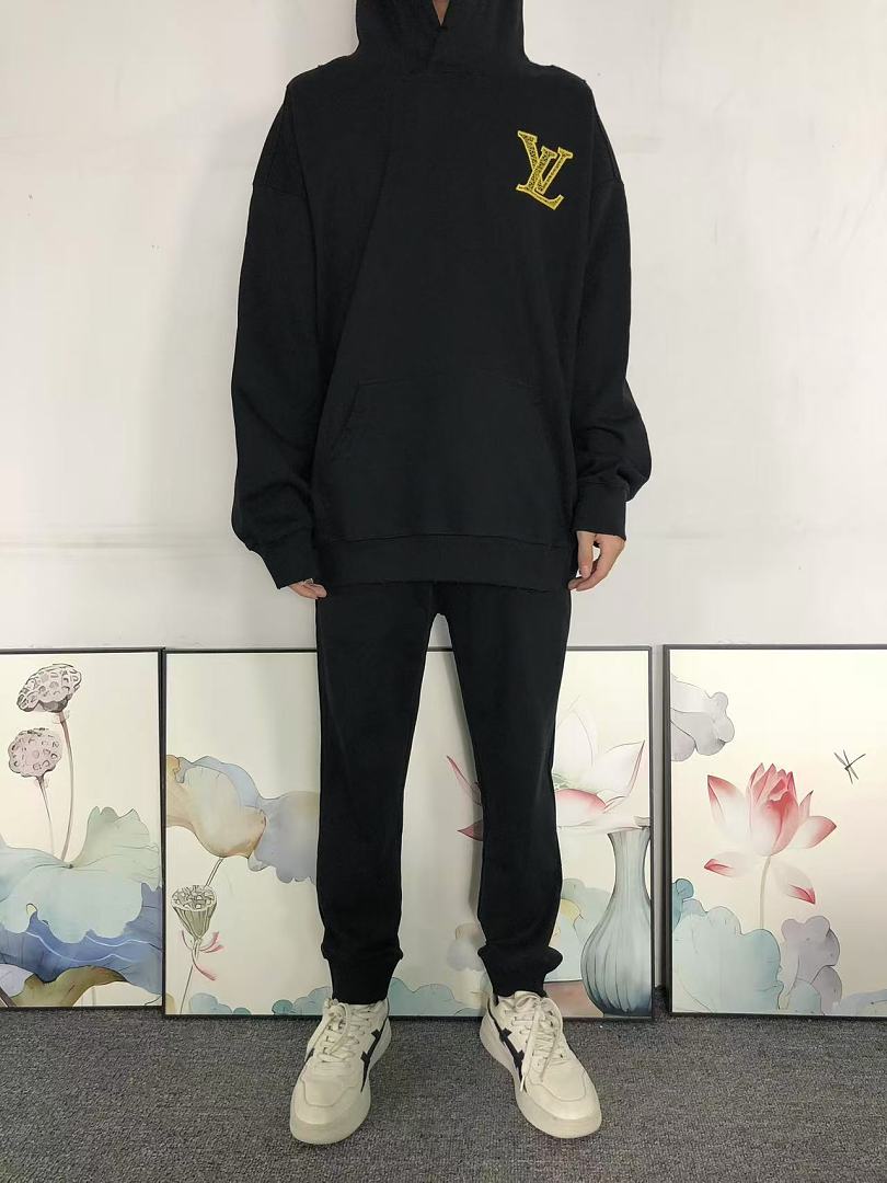 Louis Vuitton 208 L⭐ HOODIE 3209071221 (Im 170Cm 60Kg I Wear Size M In The Phot) - Image 3