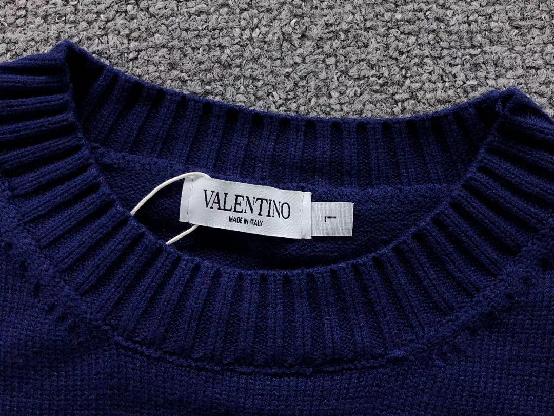 Valentino 135 VALENTINO SWEATER 41082810146 (Im 170Cm 60Kg I Wear Size L In The Phot) - Image 17