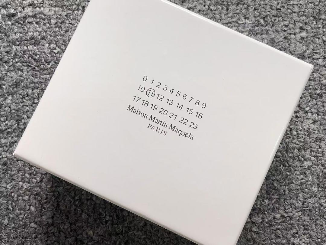 On Running 135 MAISON MARGIELA BELT 3206180921 (Long 109CM* Wide 4CM) - Image 11