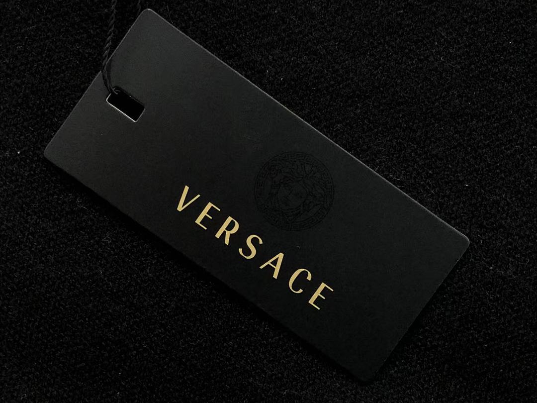Versace 208 V⭐⭐SA⭐E SWEATER 3108131921 (Im 170Cm 60Kg I Wear Size L In The Phot) - Image 13