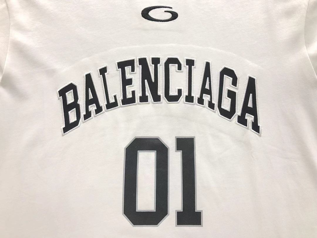 Balenciaga 158 B⭐L⭐⭐⭐IA⭐A T-SHIRT 22051218001 (Im 170Cm 60Kg I Wear Size S In The Phot) - Image 10