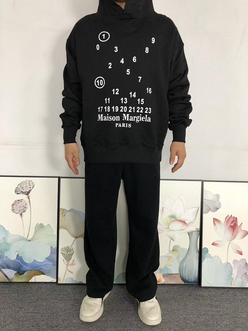 On Running 138 MAISON MARGIELA HOODIE 511621162 (Im 170Cm 60Kg I Wear Size M In The Phot) - Image 3