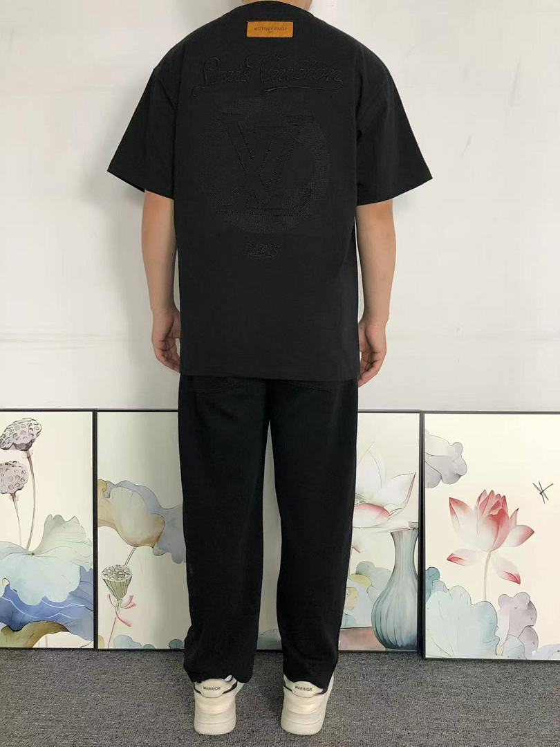 Louis Vuitton 118 L⭐ T-SHIRT 124705104 (Im 170Cm 60Kg I Wear Size S In The Phot) - Image 4
