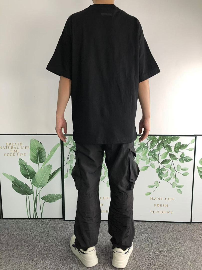 Fear of God 98 FOG T-SHIRT 312102117 (Im 170Cm 57Kg I Wear Size S In The Phot) - Image 5