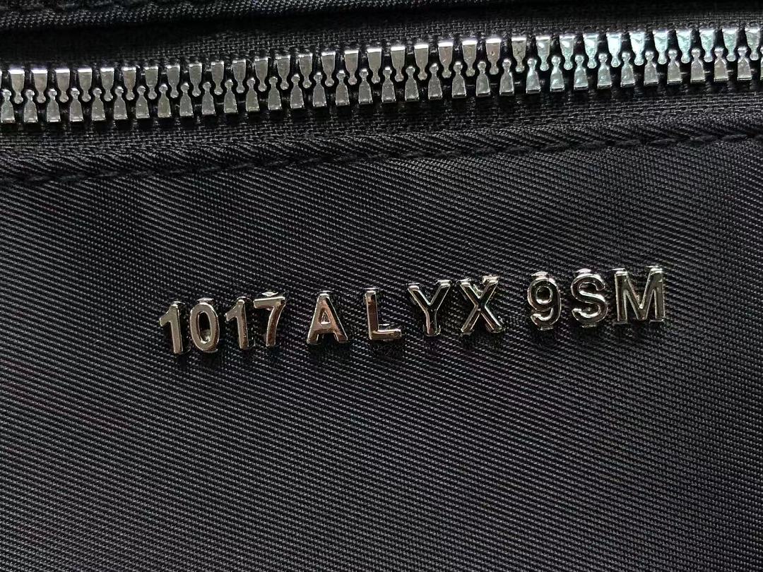 1017 Alyx 9SM 218 1017AL⭐⭐9⭐M BAG 3205150421 (Long 22CM* Wide 5CM* High 15CM) - Image 4