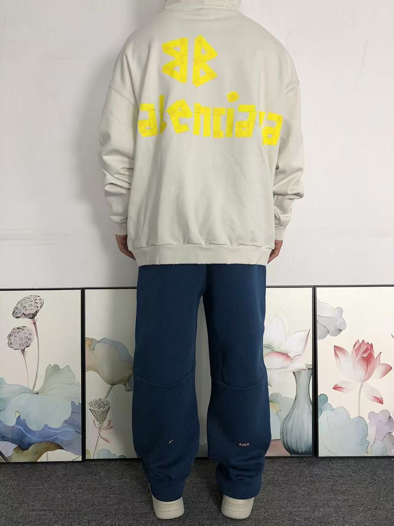 Balenciaga 235 B⭐L⭐⭐⭐IA⭐A HOODIE 4122702163 (Im 170Cm 60Kg I Wear Size XS In The Phot) - Image 4