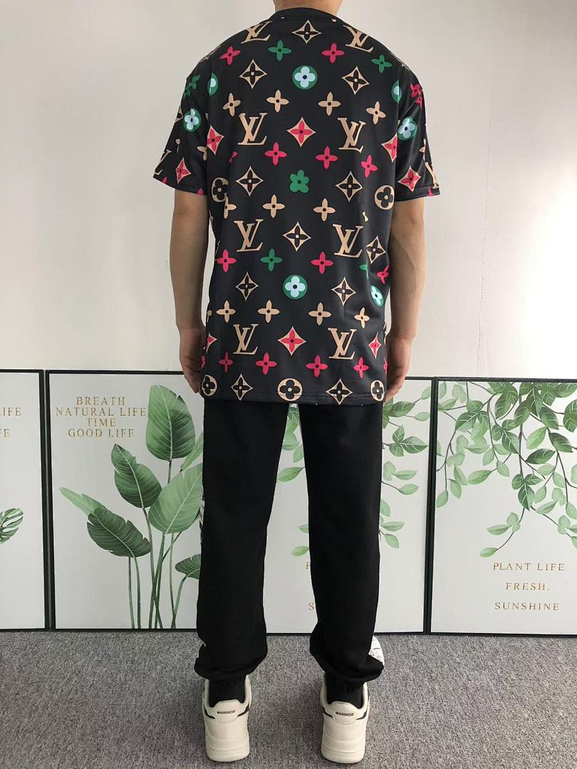 Louis Vuitton 79 L⭐ T-SHIRT 311120732 (Im 170Cm 57Kg I Wear Size M In The Phot) - Image 4