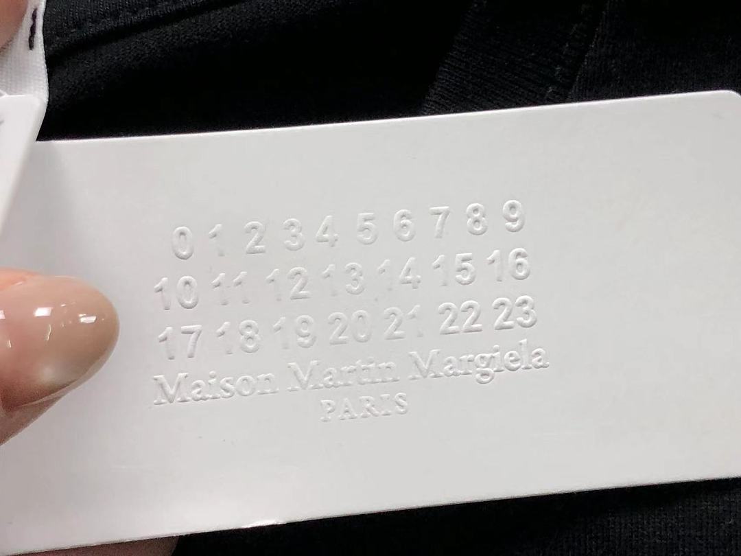 On Running 115 MAISON MARGIELA T-SHIRT 22051311172 (Im 170Cm 60Kg I Wear Size XL In The Phot) - Image 19