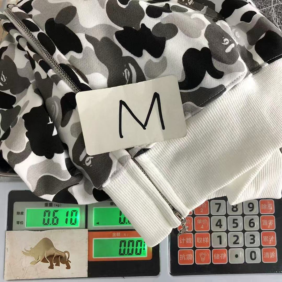 Bape 175 BAPE HOODIE 3110292517 (Im 170Cm 60Kg I Wear Size M In The Phot) - Image 24