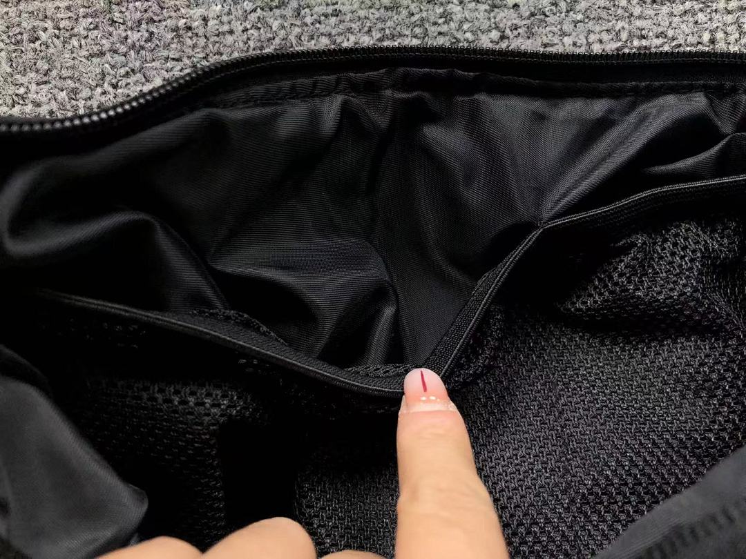 On Running 98 LULULEMON BAG 412170213 (Long 34CM* Wide 5CM* High 20CM) - Image 33