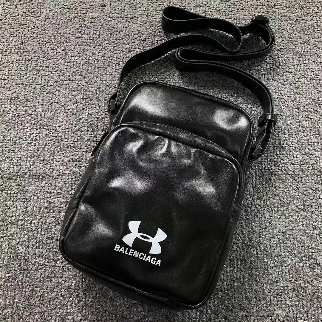 Unbranded 419 B⭐L⭐⭐⭐IA BAG 219224801 (Long 19CM* Wide 6CM* High 23CM)