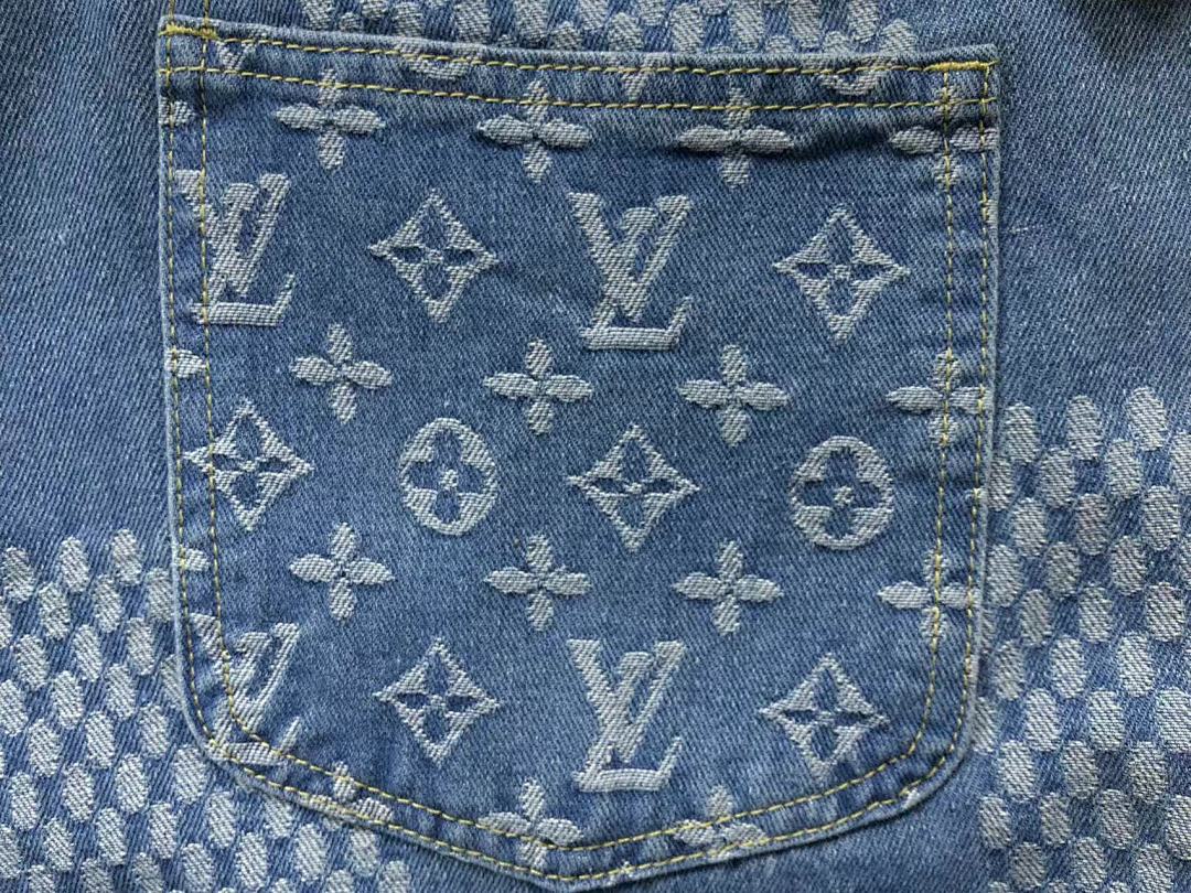 Louis Vuitton 208 L⭐ - Image 12