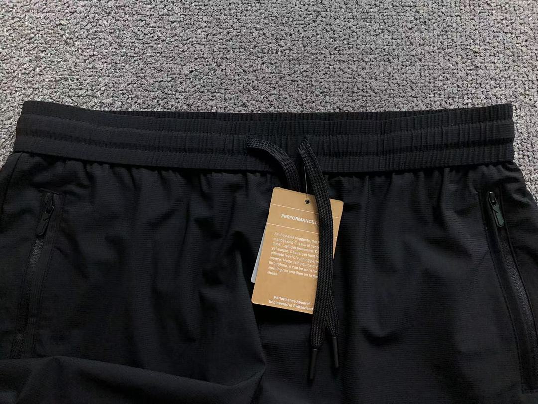On Running 128 ON T-SHIRT - Image 15