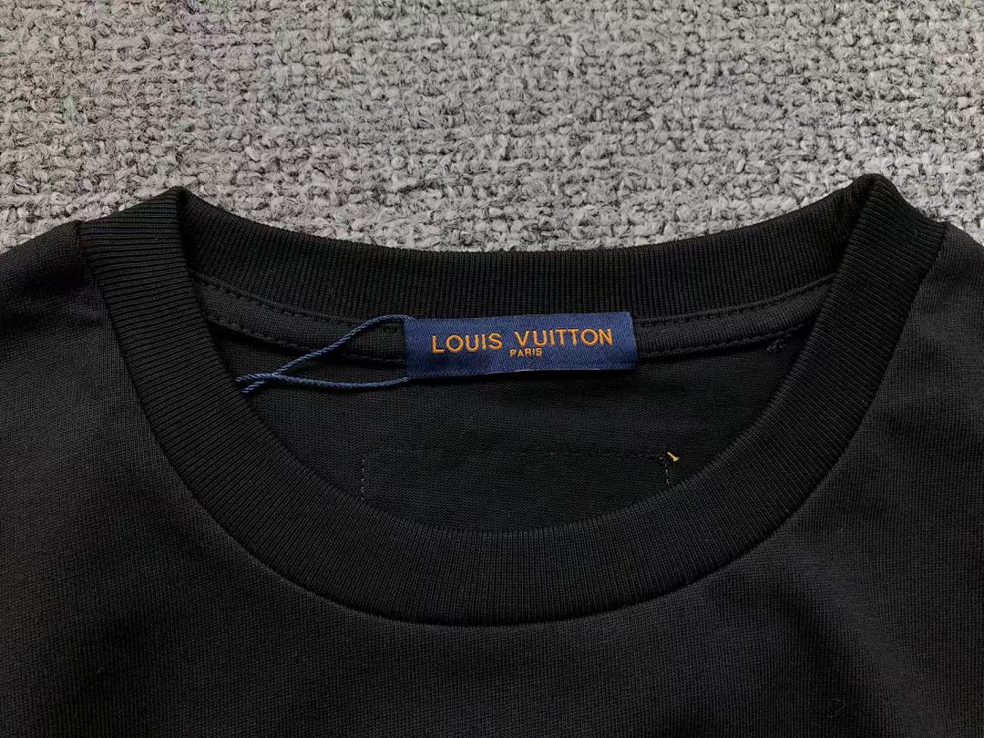 Louis Vuitton 108 L⭐ T-SHIRT 41062621126 (Im 170Cm 60Kg I Wear Size XS In The Phot) - Image 20