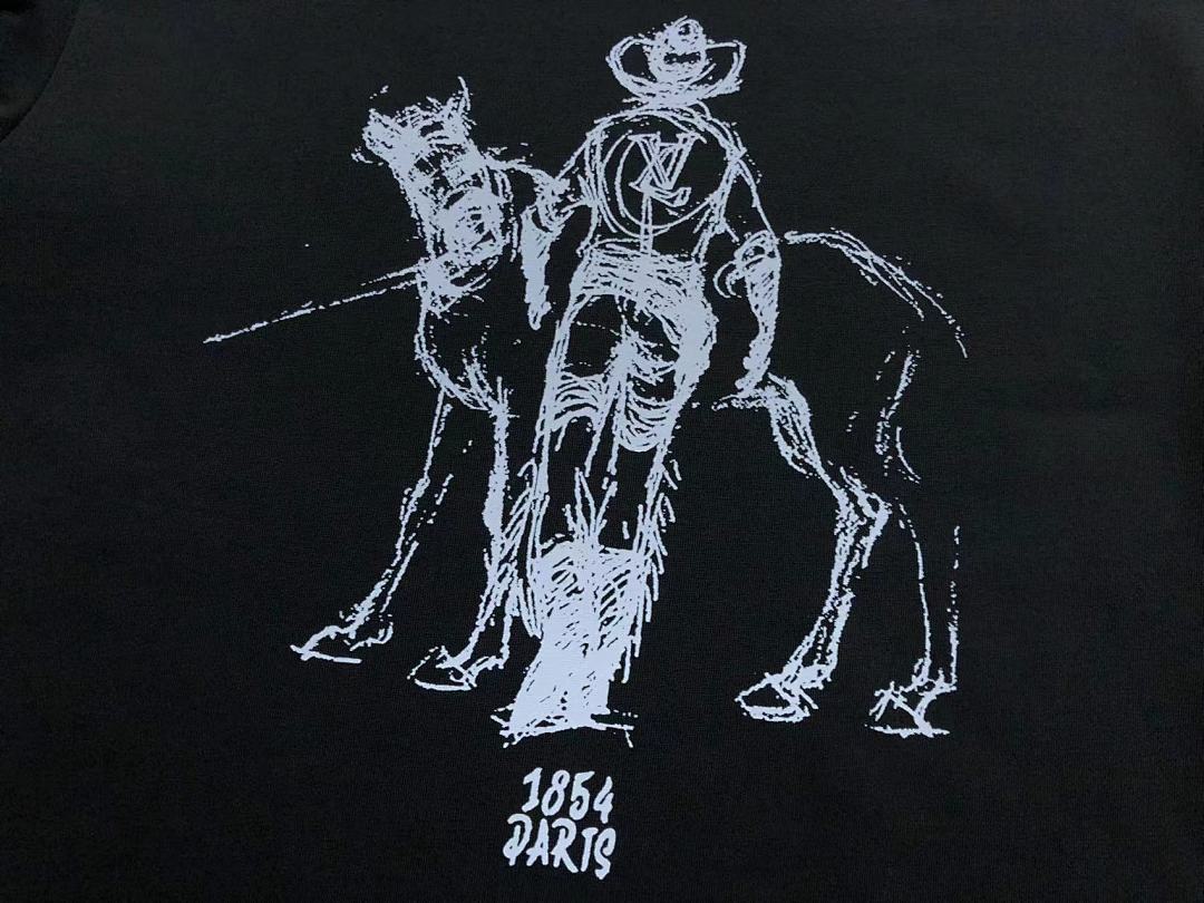 Louis Vuitton 108 L⭐ T-SHIRT 411132121 (Im 170Cm 57Kg I Wear Size M In The Phot) - Image 10
