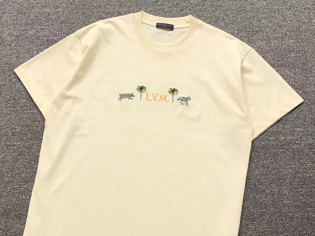 Louis Vuitton 108 L⭐ T-SHIRT 42013105133 (Im 170Cm 60Kg I Wear Size 2XL In The Phot) - Image 10