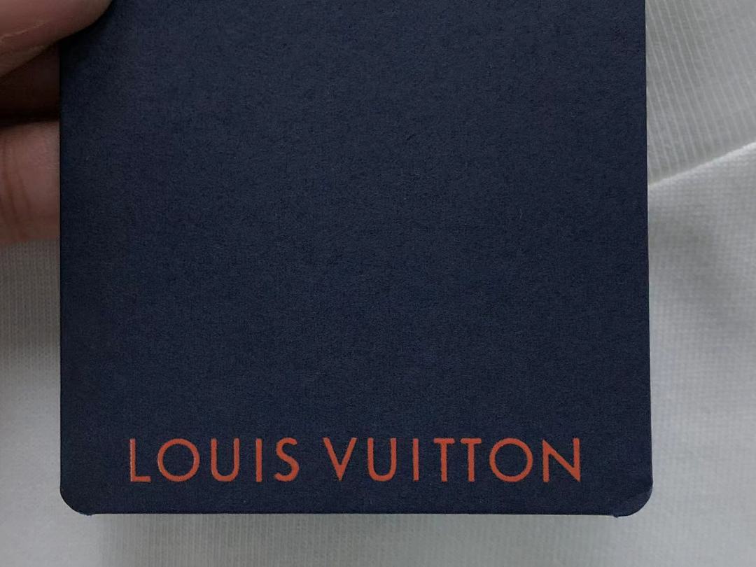 Louis Vuitton 126 L⭐ T-SHIRT 214011436 (Im 170Cm 60Kg I Wear Size S In The Phot) - Image 16