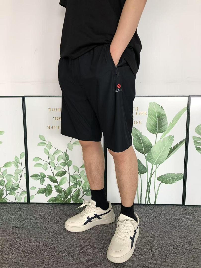 On Running 95 LULULEMON SHORTS 3103111203 (Im 170Cm 60Kg I Wear Size XL In The Phot) - Image 4