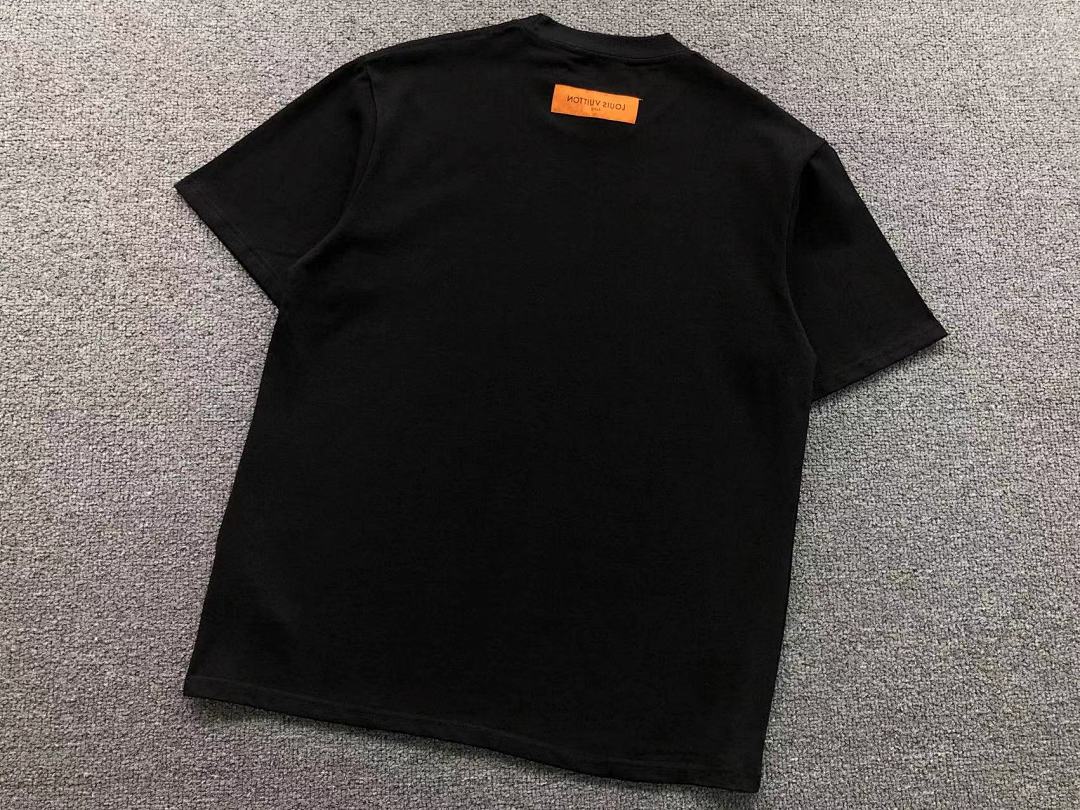 Louis Vuitton 115 L⭐ T-SHIRTS 215171915 (Im 170Cm 60Kg I Wear Size M In The Phot) - Image 14