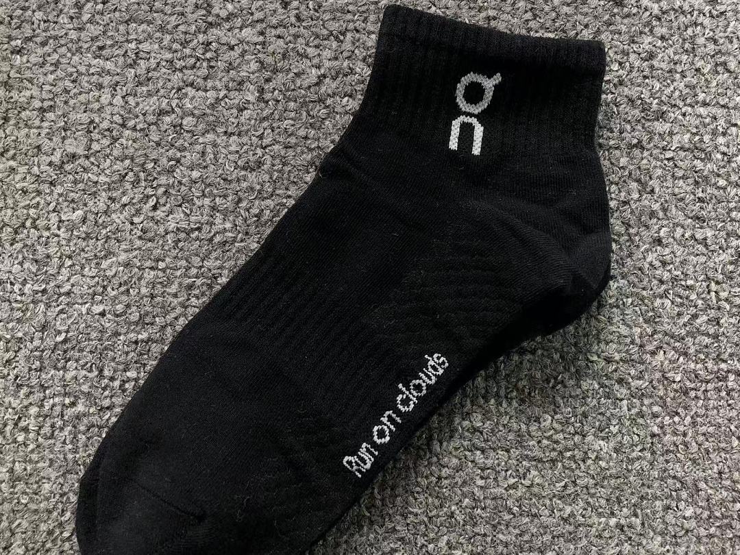 On Running 88 ON - Image 9