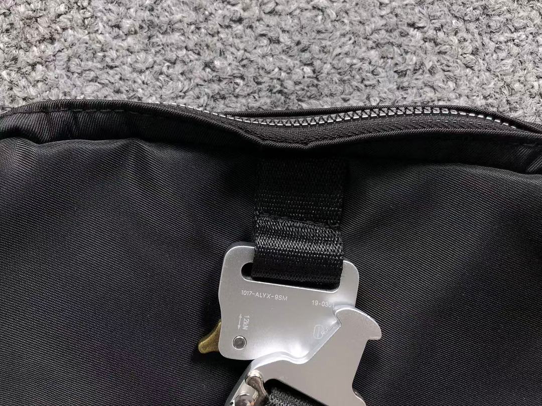 1017 Alyx 9SM 218 1017AL⭐⭐9⭐M BAG 3205150621 (Long 21CM* Wide 4CM* High 16CM) - Image 15