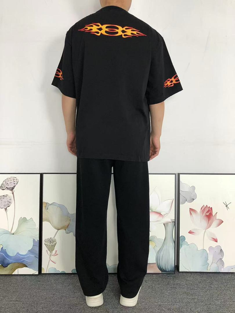 Balenciaga 135 B⭐L⭐⭐⭐IA⭐A T-SHIRT 42032301163 (Im 170Cm 60Kg I Wear Size XS In The Phot) - Image 4