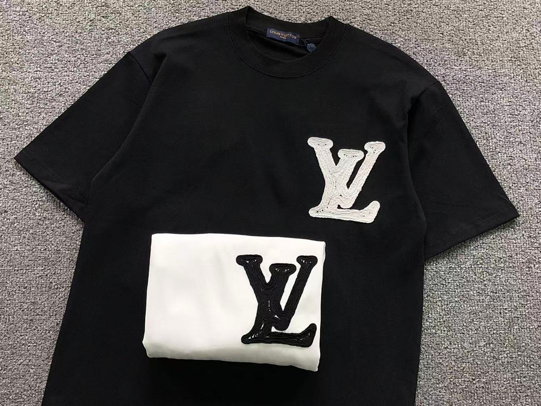Louis Vuitton 125 L⭐ T-SHIRT 124703104 (Im 170Cm 60Kg I Wear Size S In The Phot) - Image 17