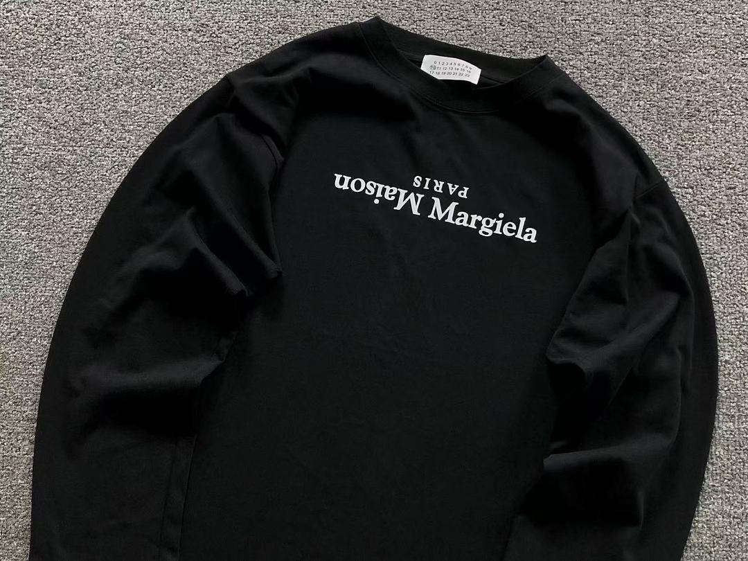 On Running 105 MAISON MARGIELA LONG SLEEVED 52073022136 (Im 170Cm 60Kg I Wear Size S In The Phot) - Image 11