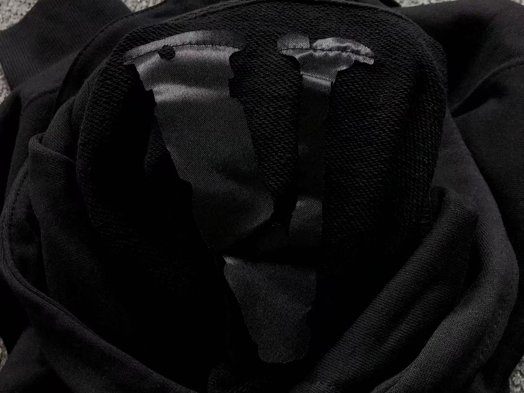 On Running 135 VLONE HOODIE 510119091 (Im 170Cm 60Kg I Wear Size S In The Phot) - Image 27
