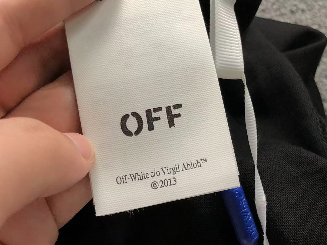 Off-White 139 OFF-WHITE T-SHIRT 5207041019 (Im 170Cm 60Kg I Wear Size M In The Phot) - Image 22