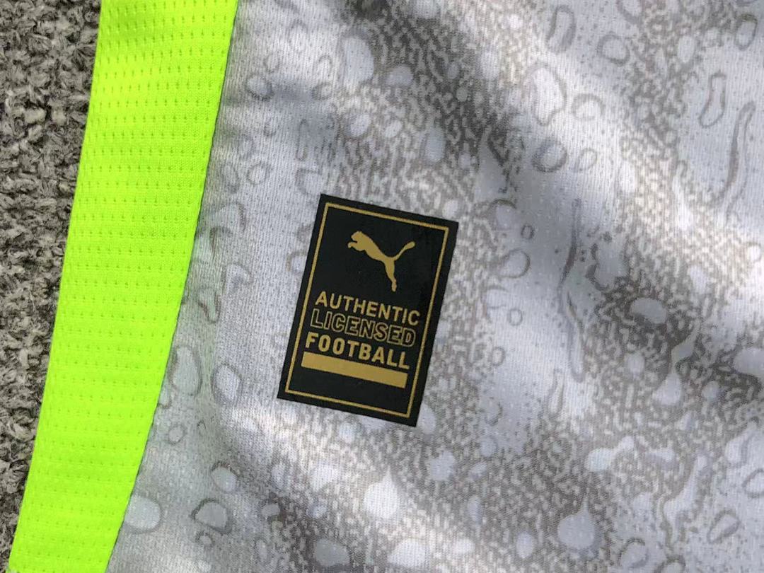Chanel 75 FOOTBALL T-SHIRT SHORTS - Image 18