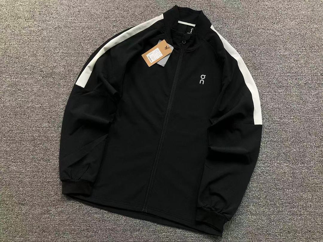 On Running 188 ON JACKET 2205270904 (Im 170Cm 60Kg I Wear Size L In The Phot) - Image 6