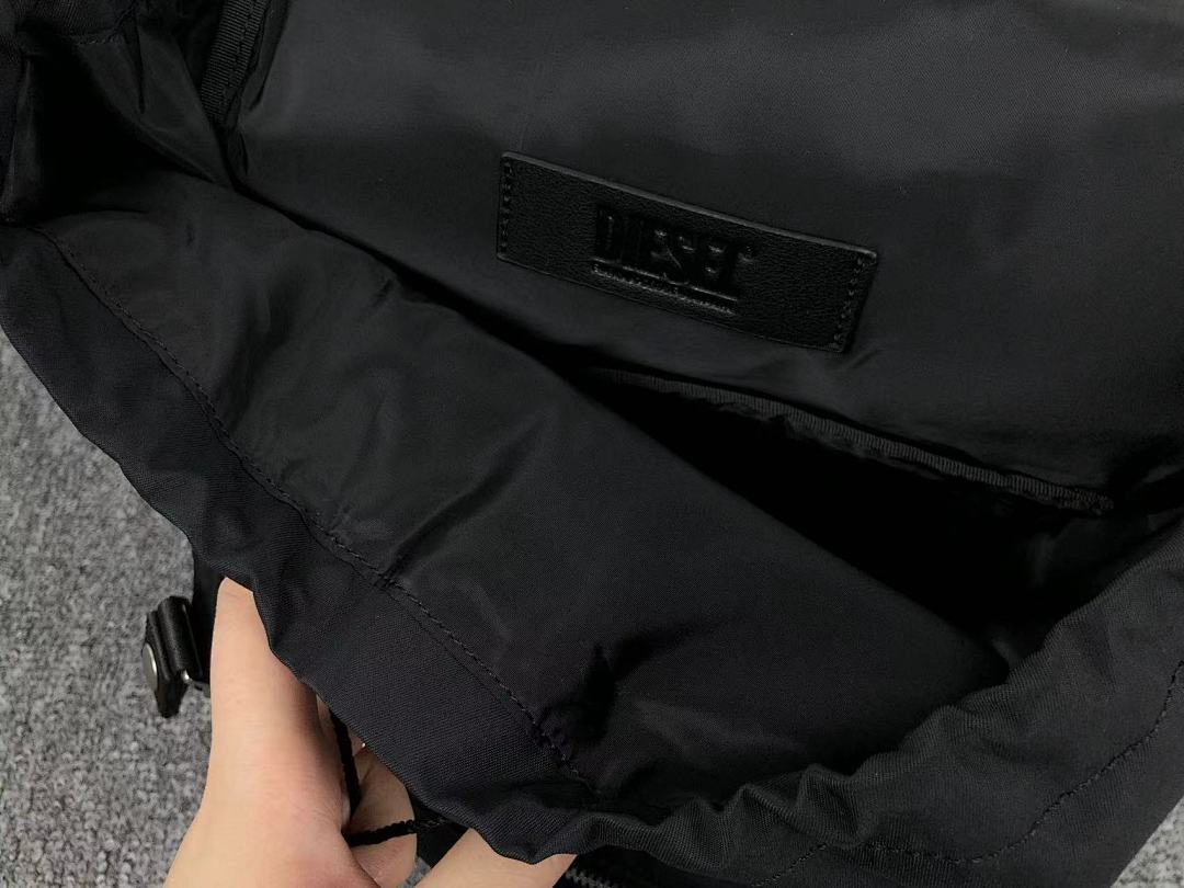 Diesel 228 DIESEL BAG 111261575 (Long 24CM* Wide 14CM* High 35CM) - Image 14