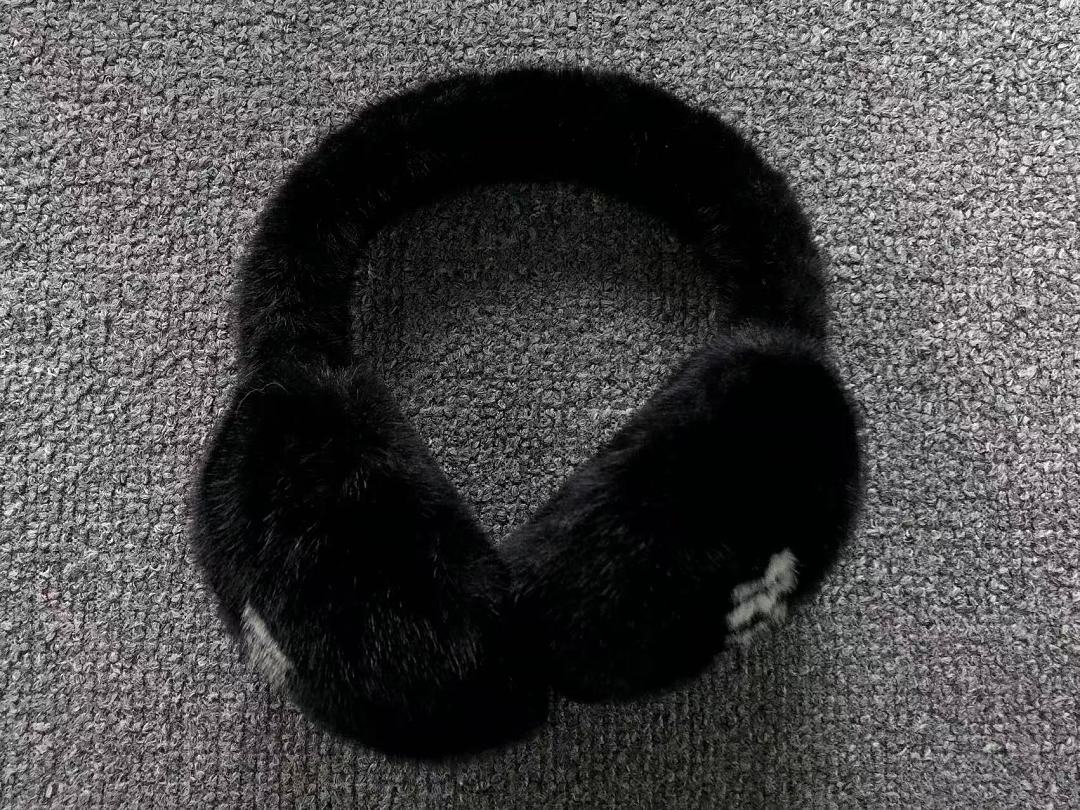 Miu Miu 95 M⭐U SCARF EARMUFF 12910843 (Long 88CM* Wide 12CM*) - Image 12