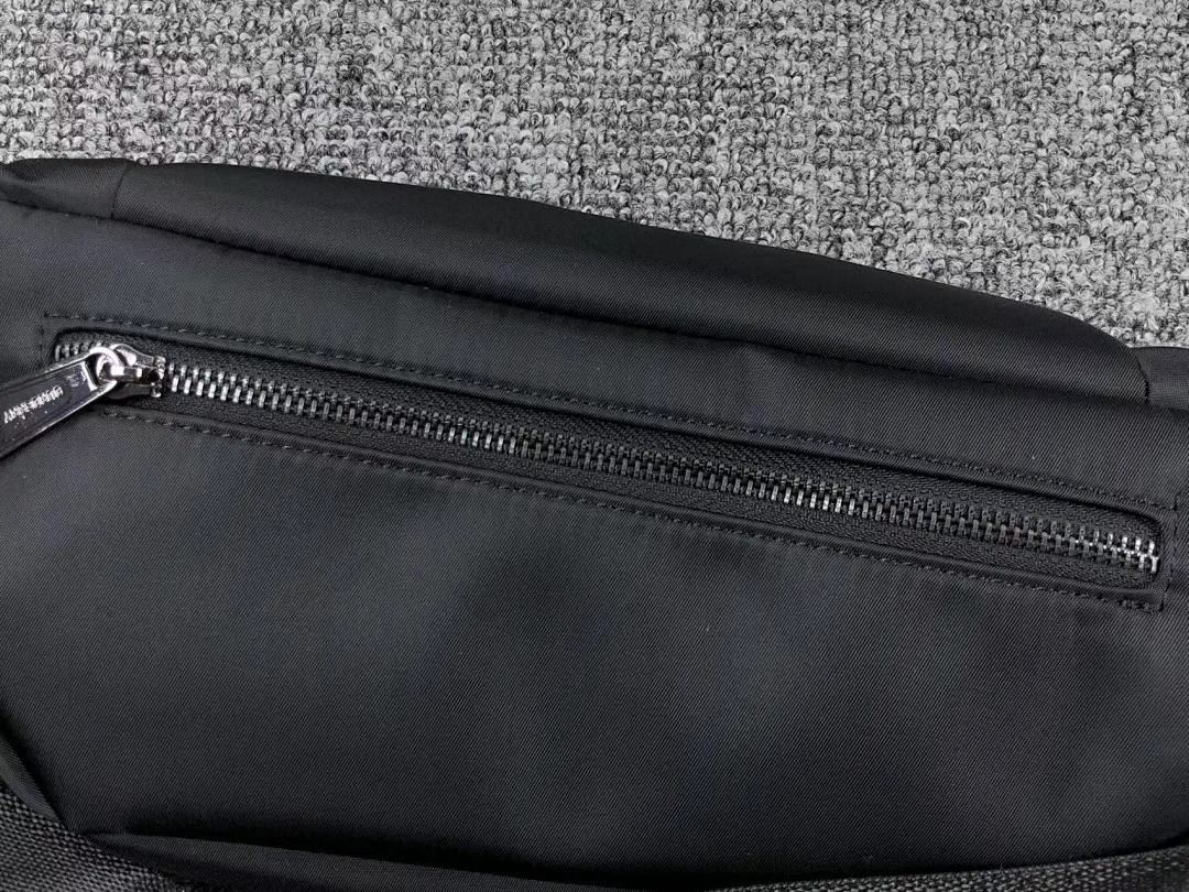 Burberry 129 B⭐R⭐E⭐RY BAG (Long 28CM* Wide 7CM* High 13CM) - Image 17