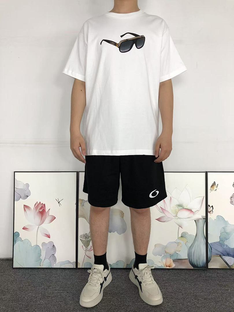 Louis Vuitton 108 L⭐ T-SHIRT 41061307126 (Im 170Cm 60Kg I Wear Size XS In The Phot) - Image 3