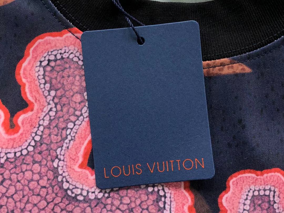 Louis Vuitton SHORTS175 L⭐ T-SHIRT SHORTS 22050509125 (Im 170Cm 60Kg I Wear Size M In The Phot) - Image 18