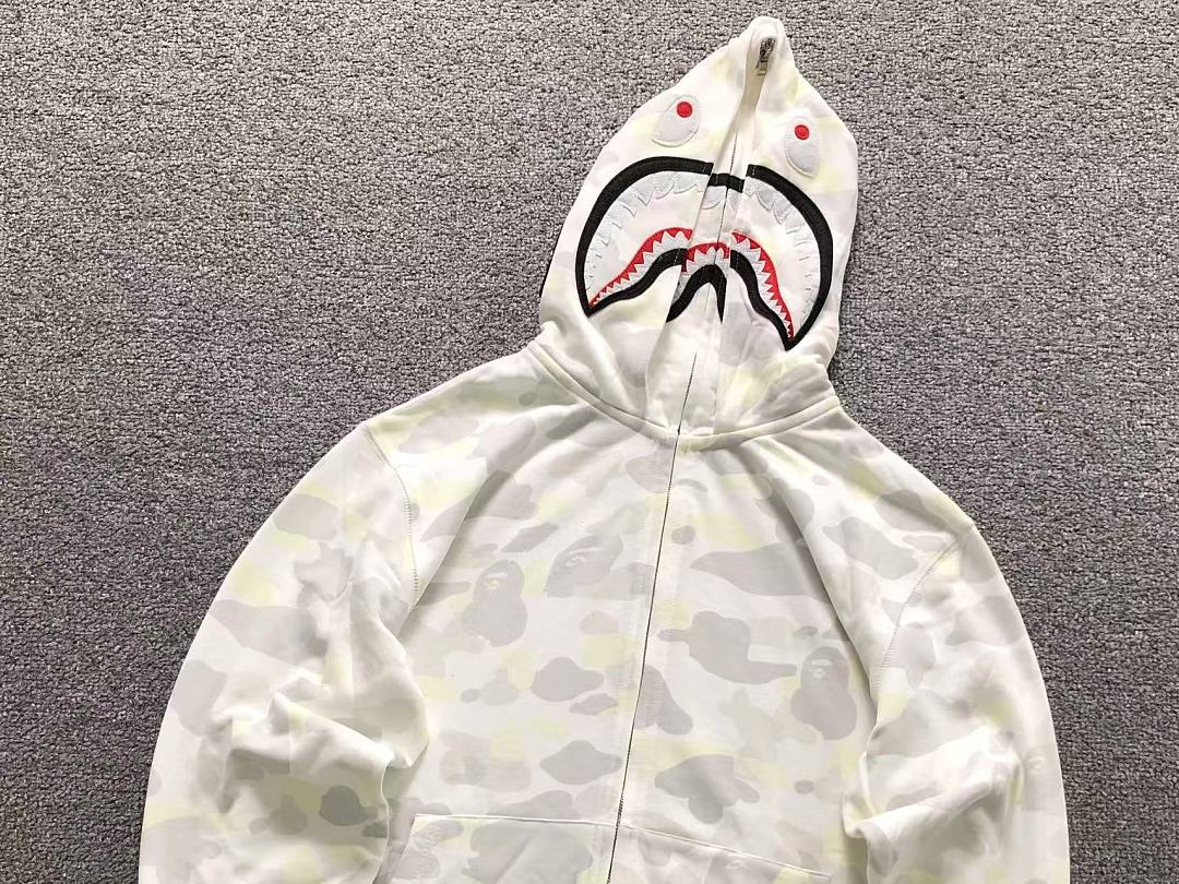 Bape 175 BAPE HOODIE 52070716158 (Im 170Cm 60Kg I Wear Size M In The Phot) - Image 8