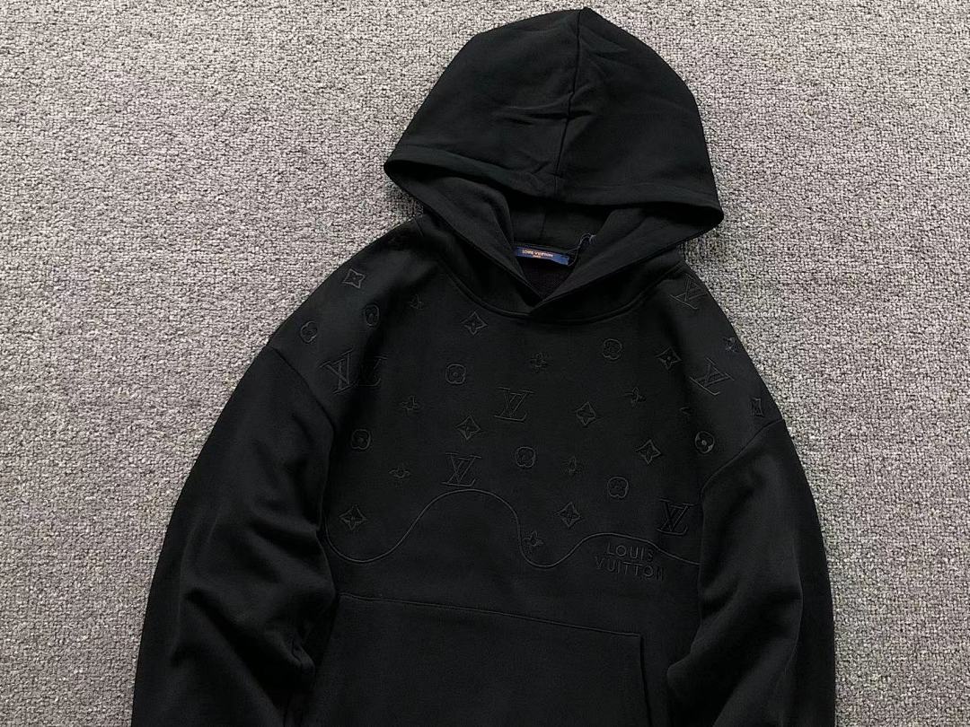 Louis Vuitton 195 L⭐ HOODIE 1111031552 (Im 170Cm 60Kg I Wear Size M In The Phot) - Image 9