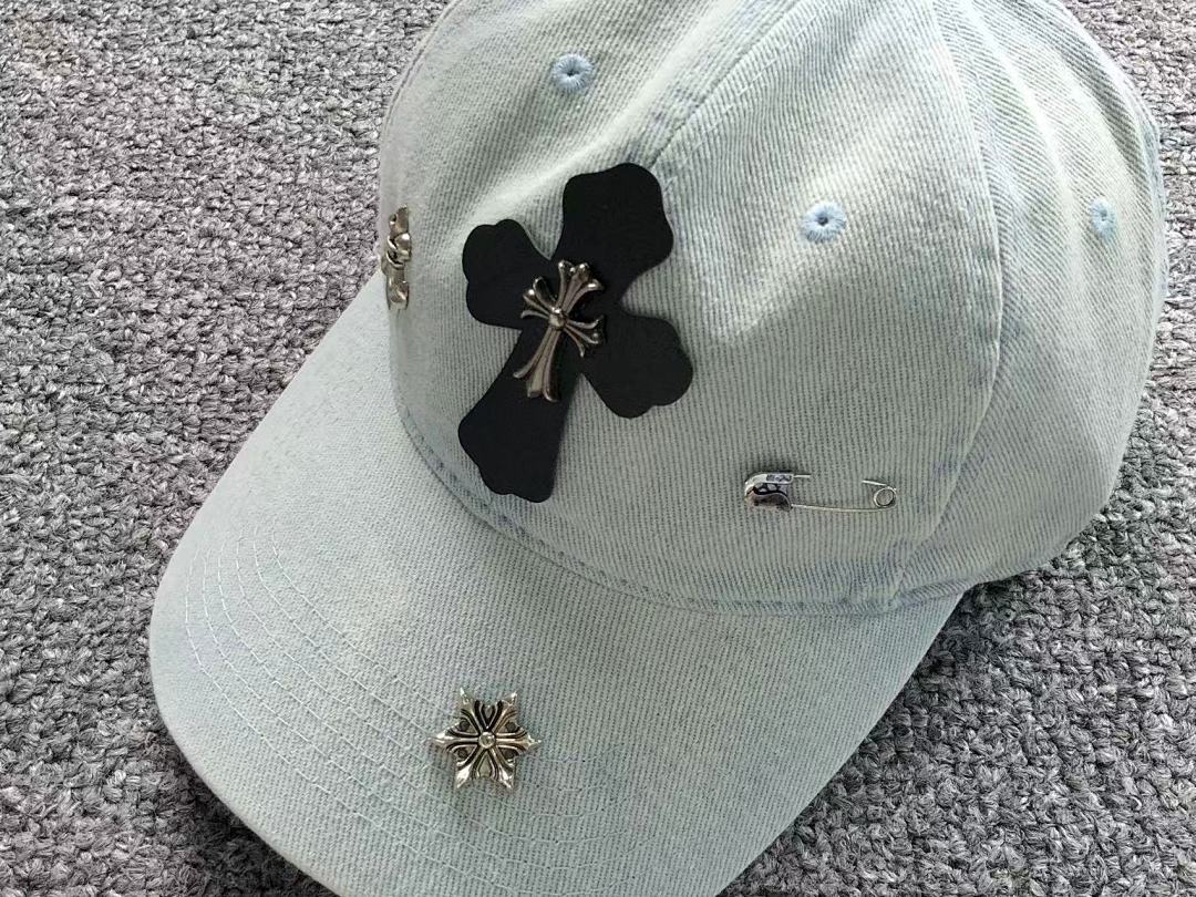Comme des Garcons 75 C⭐⭐OME HE⭐⭐TS - Image 10